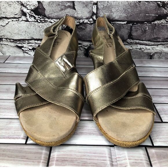 Clarks Collection Bronze Gold Leather Strap Wedges Sandals Women Sz 8.5M US/39.5 - Picture 5 of 16